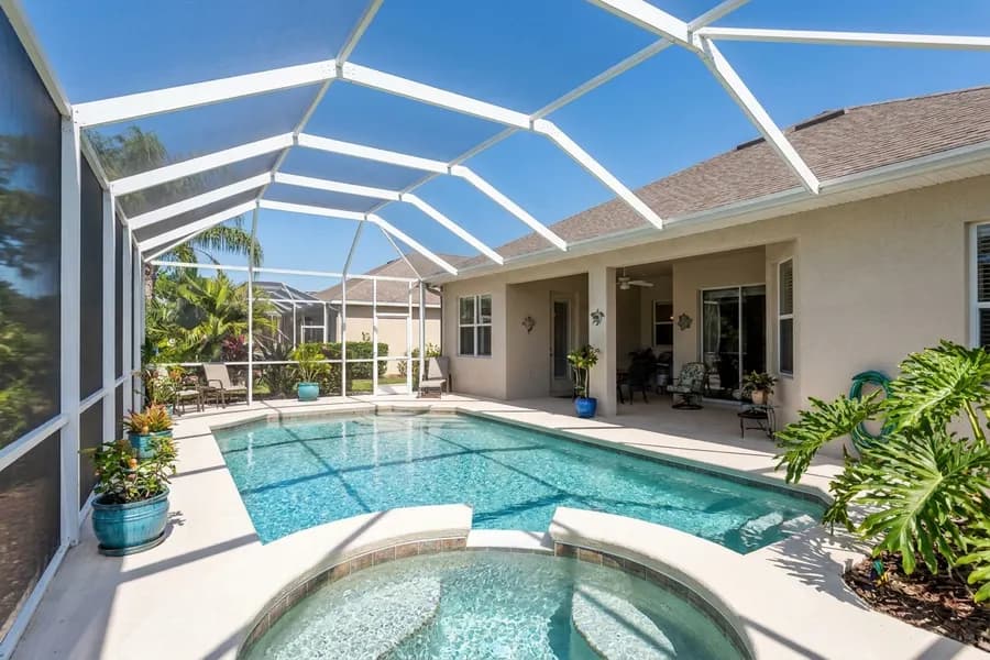 Screen Enclosures services in Florida