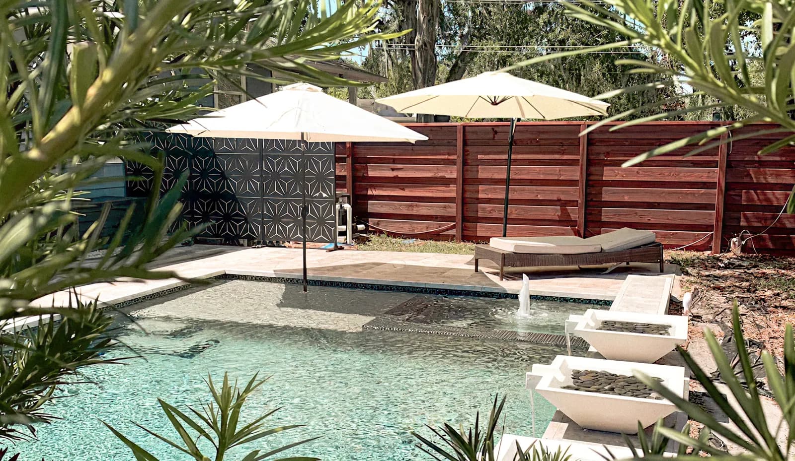 Bowles Custom Pools & Spas