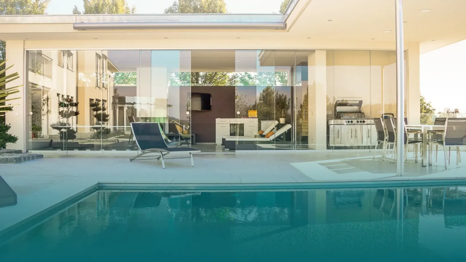 Glass Pool Co.